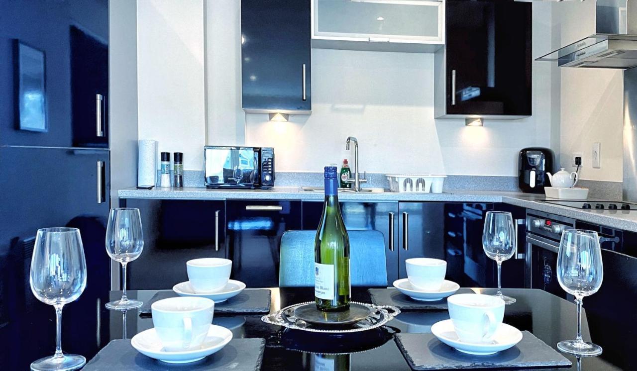 Artistic And Luxurious Apt With Sea View. Beach Side Swansea Exterior foto
